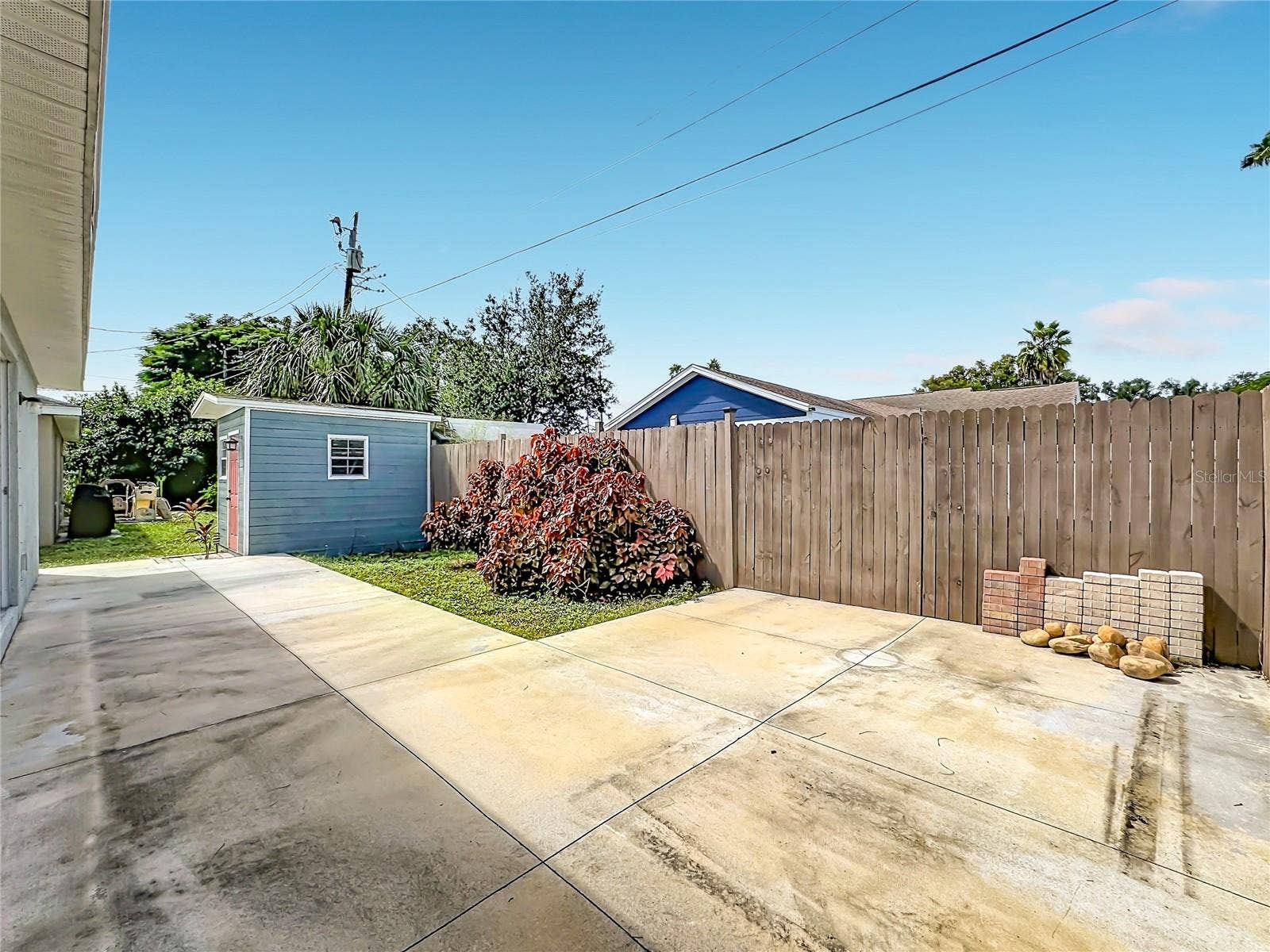 812 33RD STREET W, Bradenton, FL 34205 812 33RD STREET W, Bradenton, FL 34205