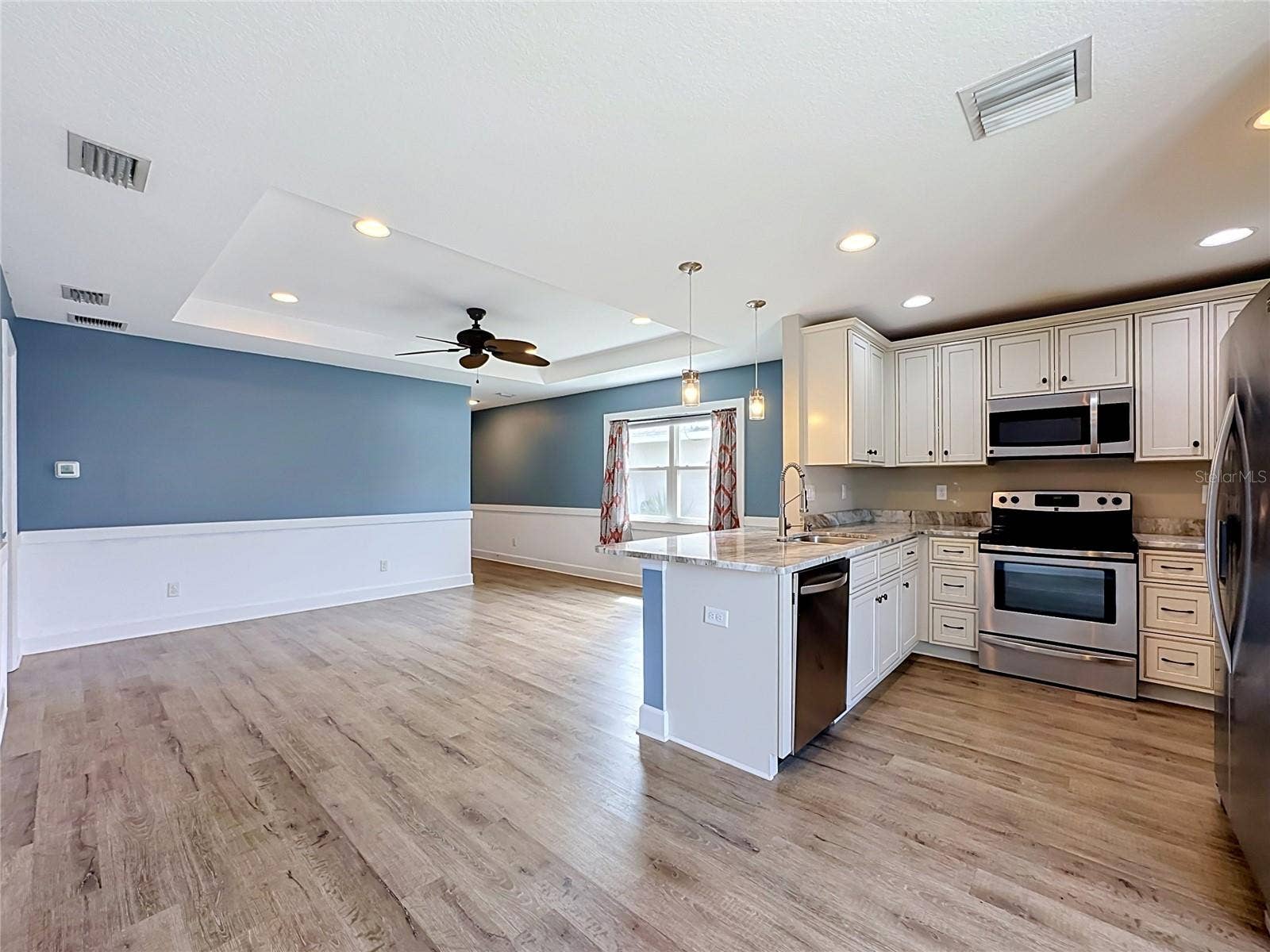 812 33RD STREET W, Bradenton, FL 34205 812 33RD STREET W, Bradenton, FL 34205
