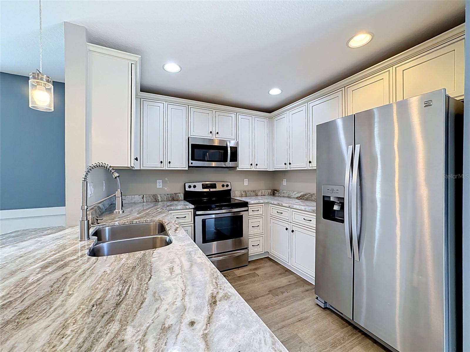 812 33RD STREET W, Bradenton, FL 34205 812 33RD STREET W, Bradenton, FL 34205