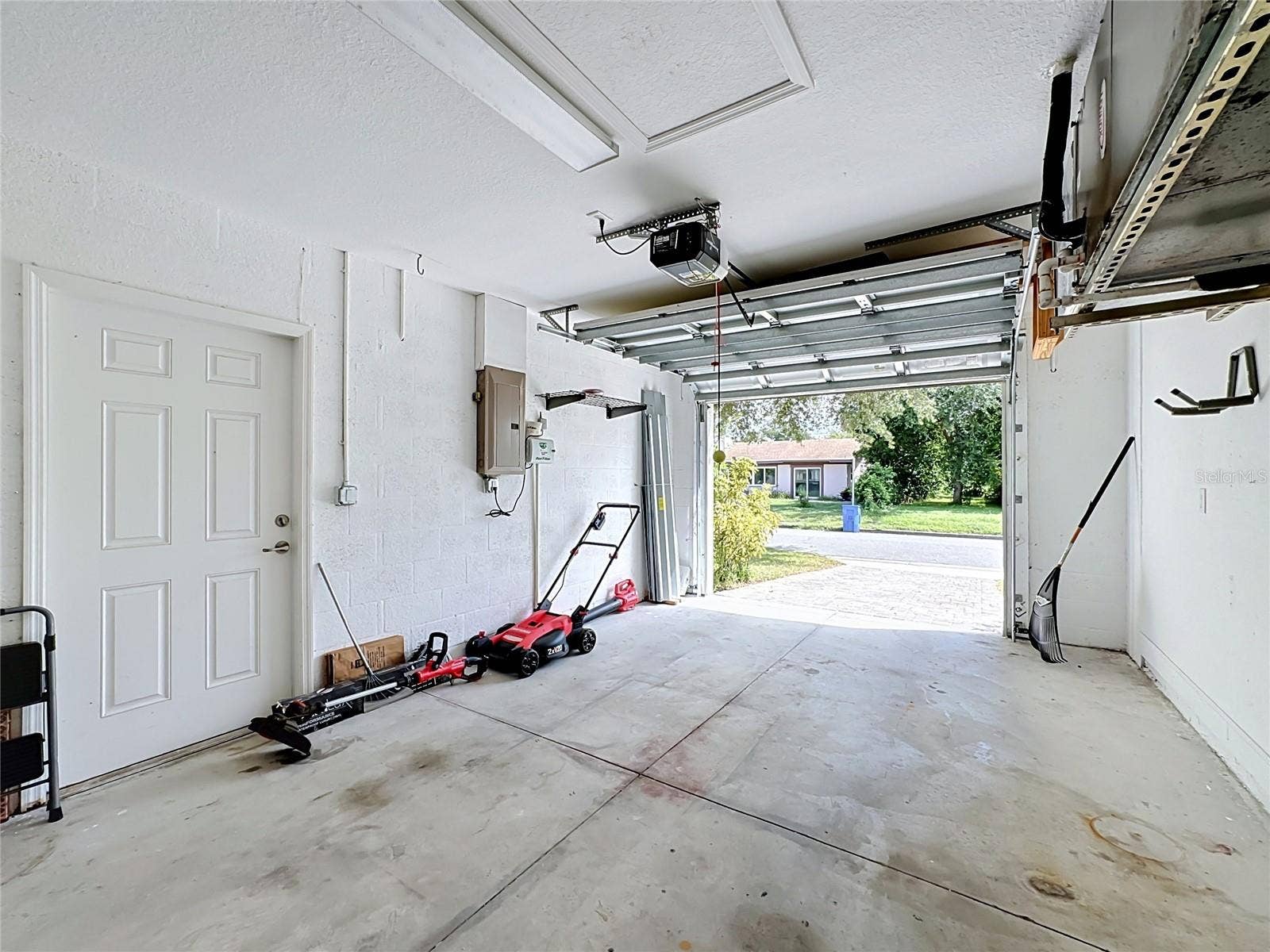 812 33RD STREET W, Bradenton, FL 34205 812 33RD STREET W, Bradenton, FL 34205