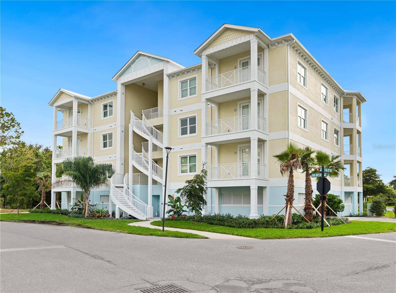 7611 34TH AVENUE W, #301, Bradenton, FL 34209