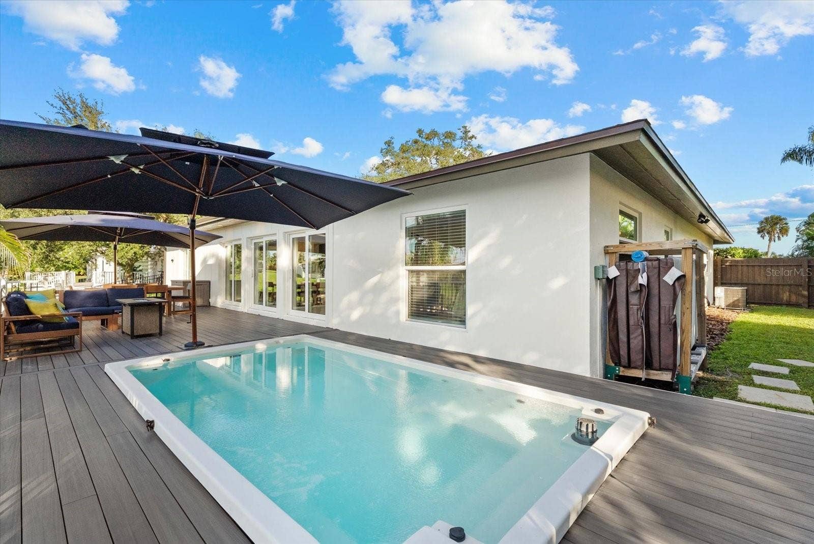 481 MAGELLAN DRIVE, Sarasota, FL 34243