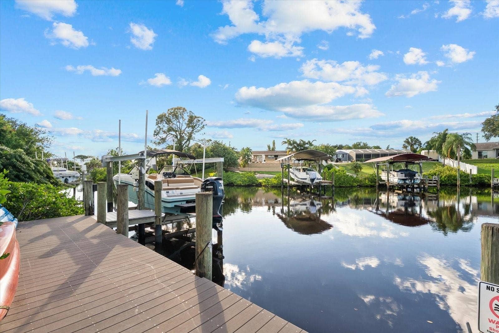 481 MAGELLAN DRIVE, Sarasota, FL 34243