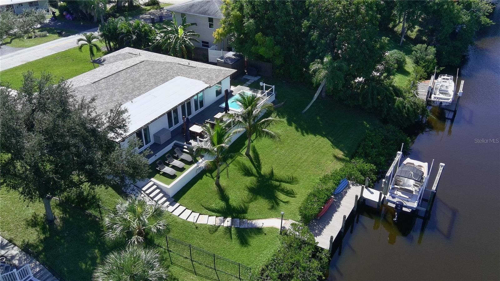 481 MAGELLAN DRIVE, Sarasota, FL 34243