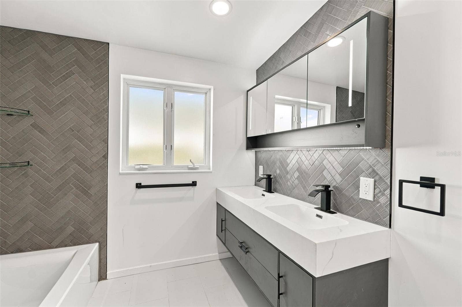 528 KEY ROYALE DRIVE, Holmes Beach, FL 34217