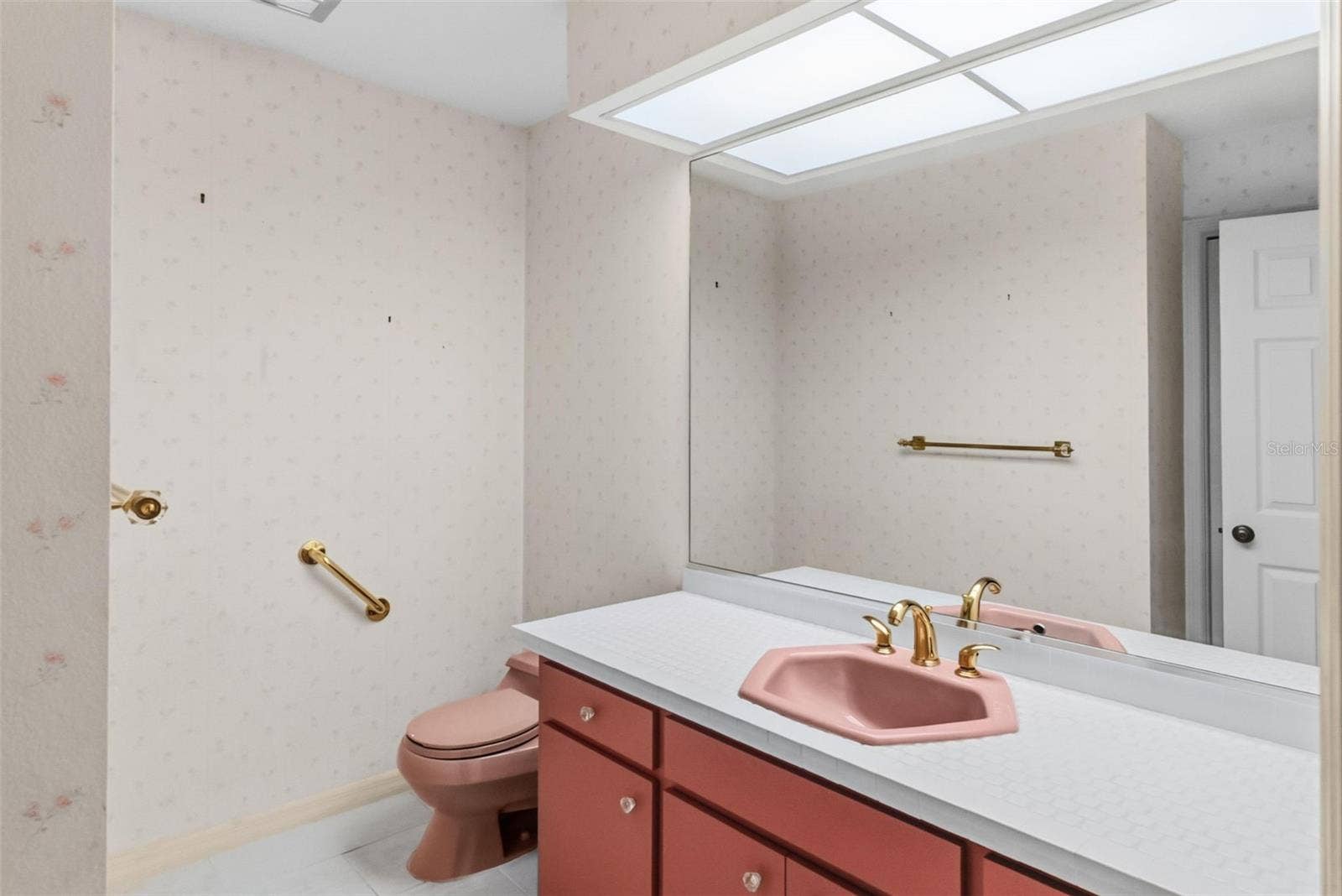 5122 KESTRAL PARK S, Sarasota, FL 34231 5122 KESTRAL PARK S, Sarasota, FL 34231