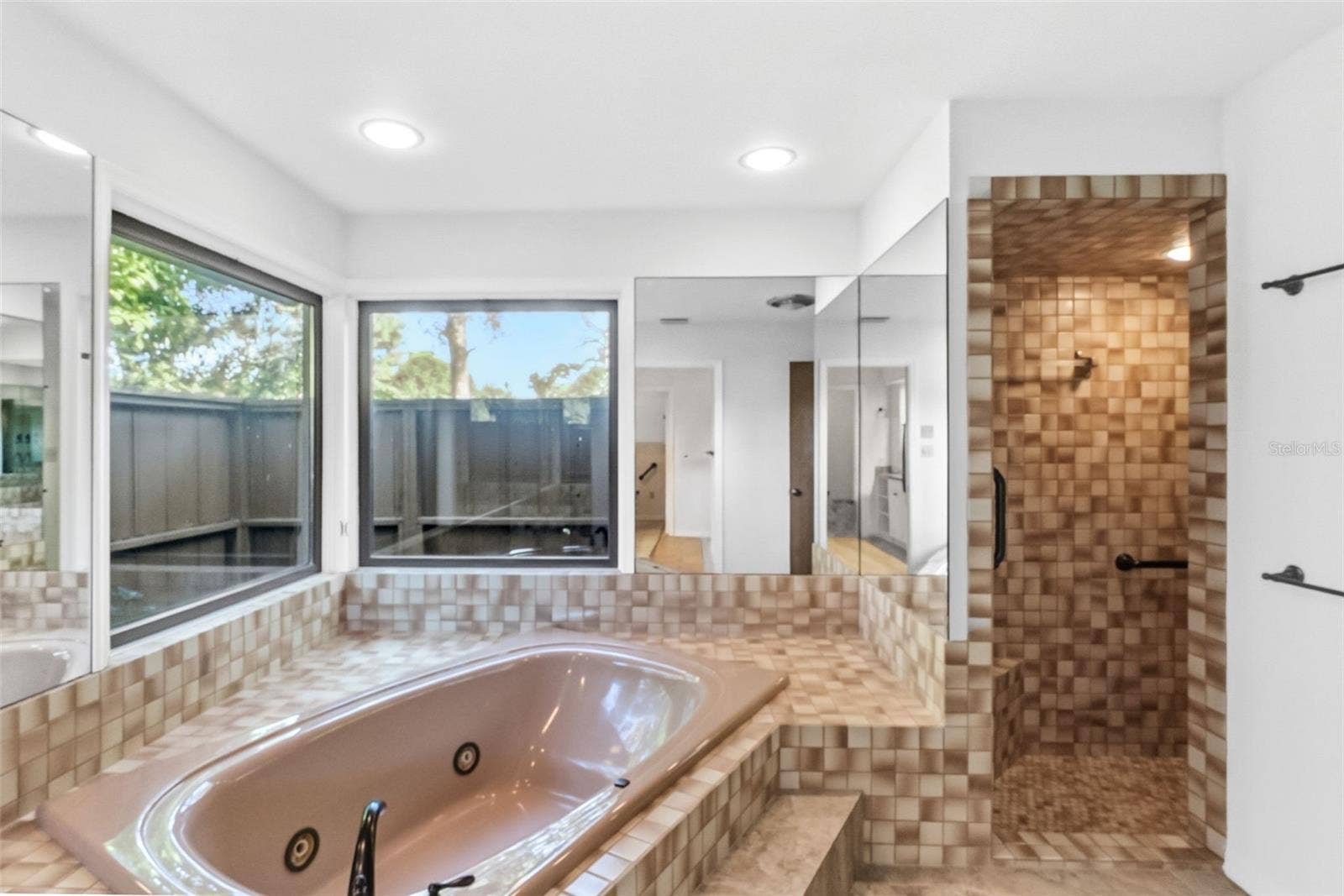 5122 KESTRAL PARK S, Sarasota, FL 34231 5122 KESTRAL PARK S, Sarasota, FL 34231