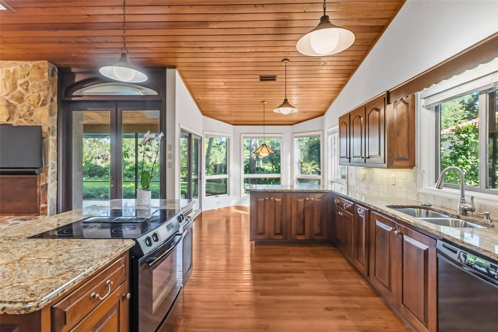 5122 KESTRAL PARK S, Sarasota, FL 34231 5122 KESTRAL PARK S, Sarasota, FL 34231