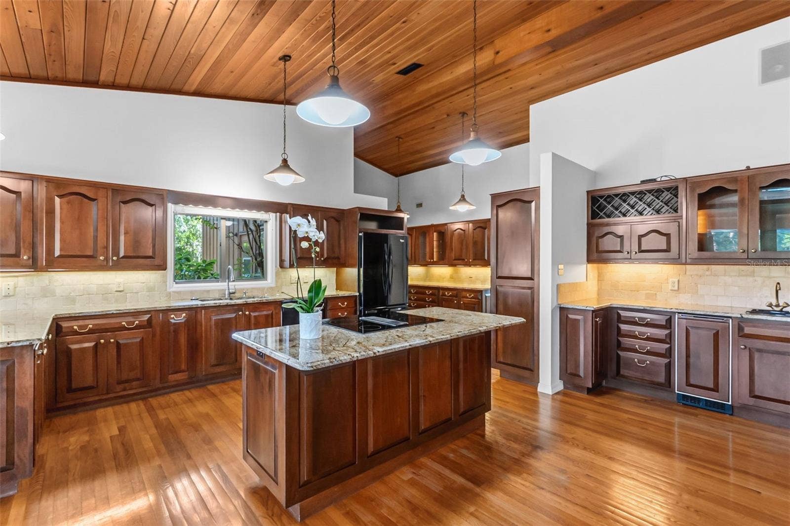 5122 KESTRAL PARK S, Sarasota, FL 34231 5122 KESTRAL PARK S, Sarasota, FL 34231