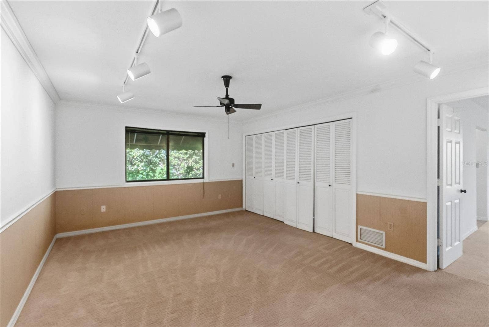 5122 KESTRAL PARK S, Sarasota, FL 34231 5122 KESTRAL PARK S, Sarasota, FL 34231