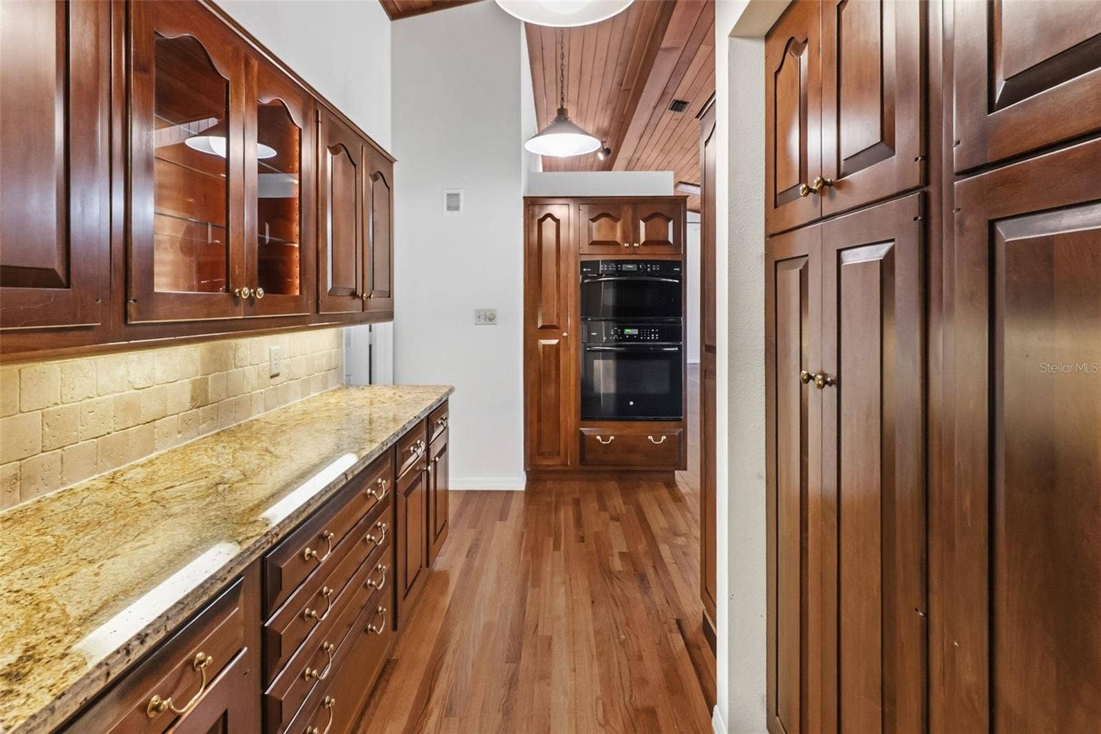 5122 KESTRAL PARK S, Sarasota, FL 34231 5122 KESTRAL PARK S, Sarasota, FL 34231
