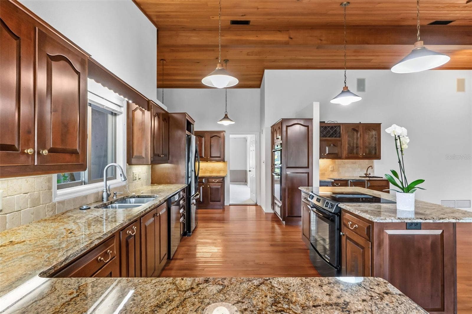 5122 KESTRAL PARK S, Sarasota, FL 34231 5122 KESTRAL PARK S, Sarasota, FL 34231