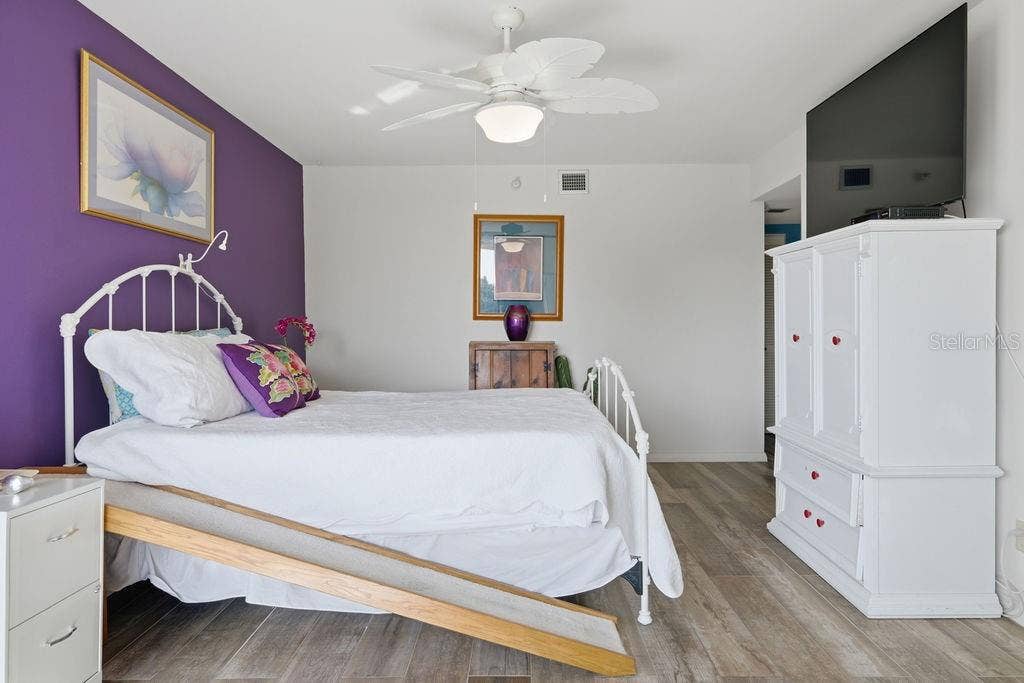5940 PELICAN BAY PLAZA S, #203, Gulfport, FL 33707 5940 PELICAN BAY PLAZA S, #203, Gulfport, FL 33707