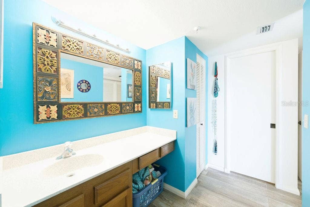 5940 PELICAN BAY PLAZA S, #203, Gulfport, FL 33707 5940 PELICAN BAY PLAZA S, #203, Gulfport, FL 33707