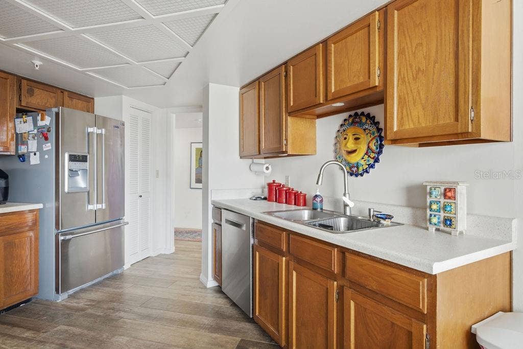 5940 PELICAN BAY PLAZA S, #203, Gulfport, FL 33707 5940 PELICAN BAY PLAZA S, #203, Gulfport, FL 33707