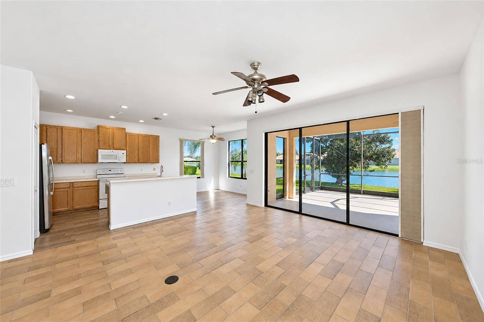 8013 STIRLING FALLS CIRCLE, Sarasota, FL 34243 8013 STIRLING FALLS CIRCLE, Sarasota, FL 34243