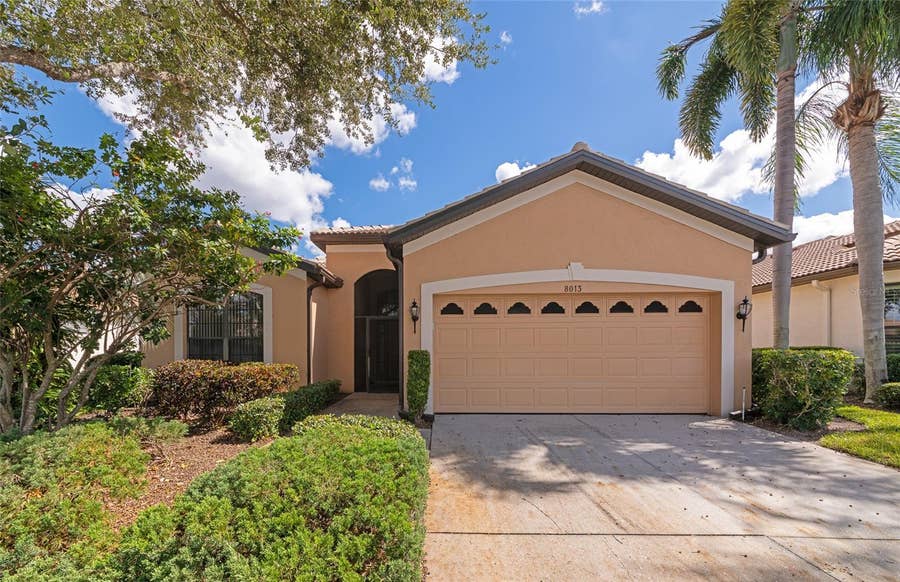 Property photo for 8013 STIRLING FALLS CIRCLE, Sarasota, FL