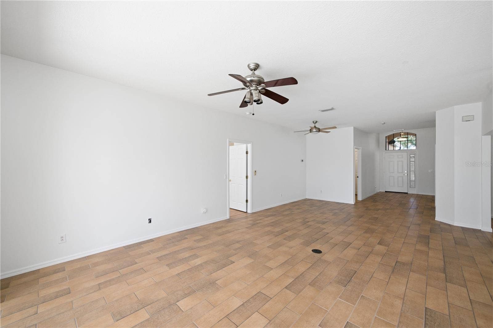 8013 STIRLING FALLS CIRCLE, Sarasota, FL 34243 8013 STIRLING FALLS CIRCLE, Sarasota, FL 34243