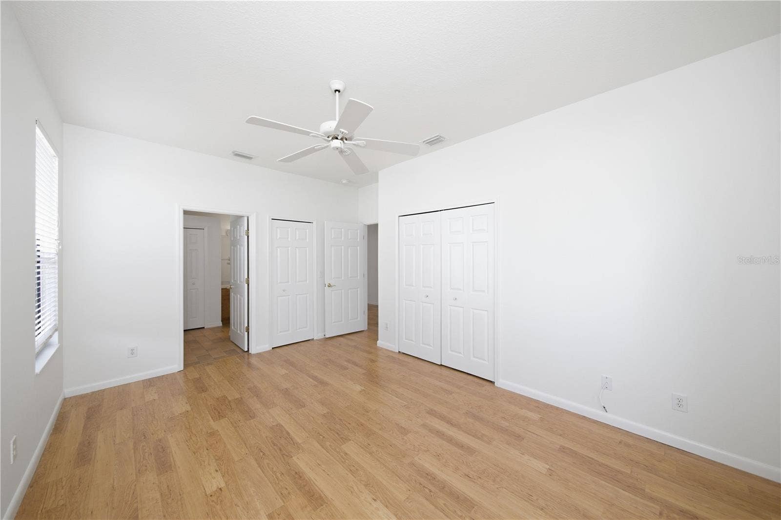 8013 STIRLING FALLS CIRCLE, Sarasota, FL 34243 8013 STIRLING FALLS CIRCLE, Sarasota, FL 34243