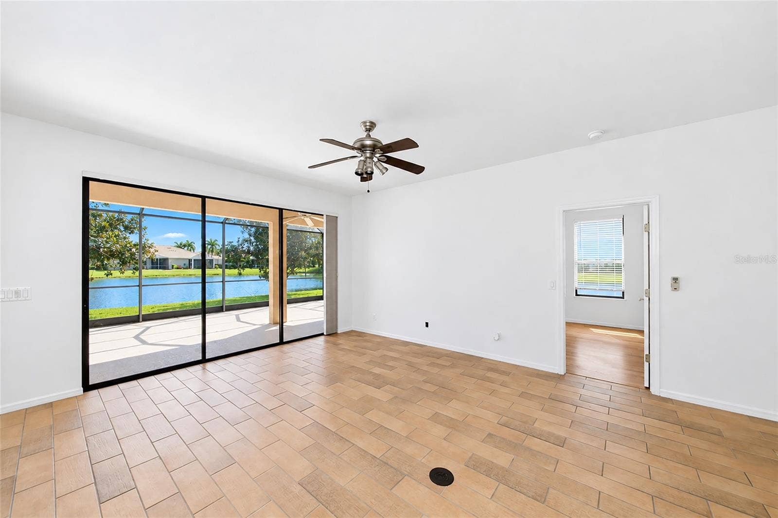 8013 STIRLING FALLS CIRCLE, Sarasota, FL 34243 8013 STIRLING FALLS CIRCLE, Sarasota, FL 34243