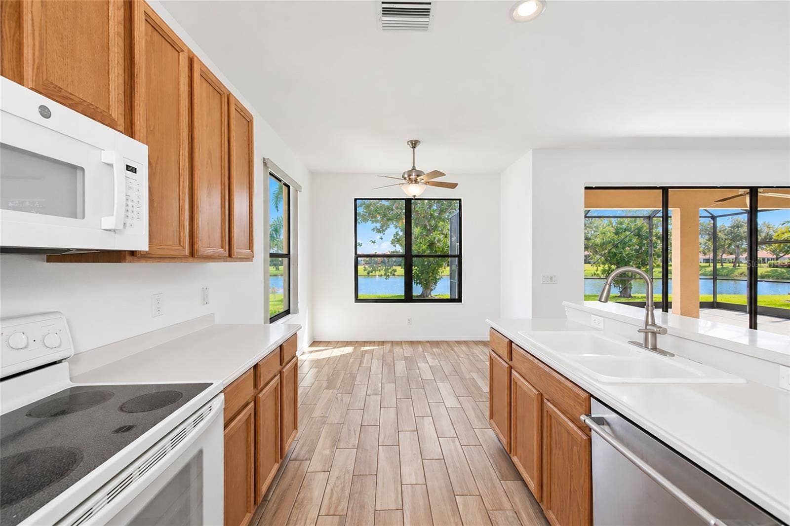 8013 STIRLING FALLS CIRCLE, Sarasota, FL 34243 8013 STIRLING FALLS CIRCLE, Sarasota, FL 34243