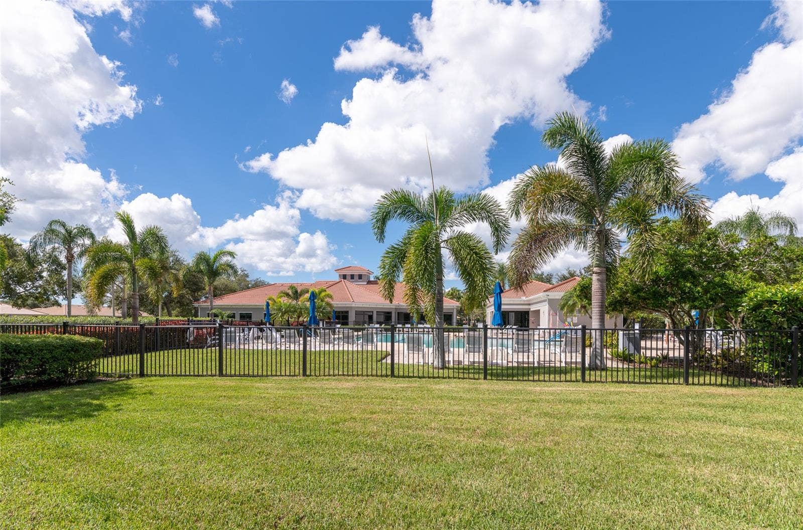 8013 STIRLING FALLS CIRCLE, Sarasota, FL 34243 8013 STIRLING FALLS CIRCLE, Sarasota, FL 34243
