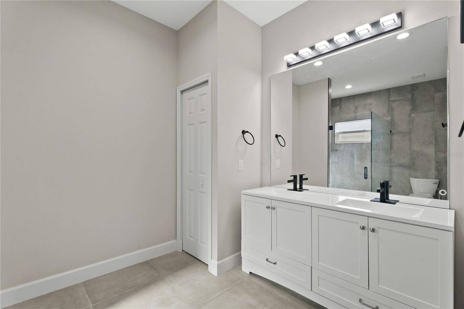 5784 GADSHAW AVENUE, North Port, FL 34291 Primary Bathroom Vanity