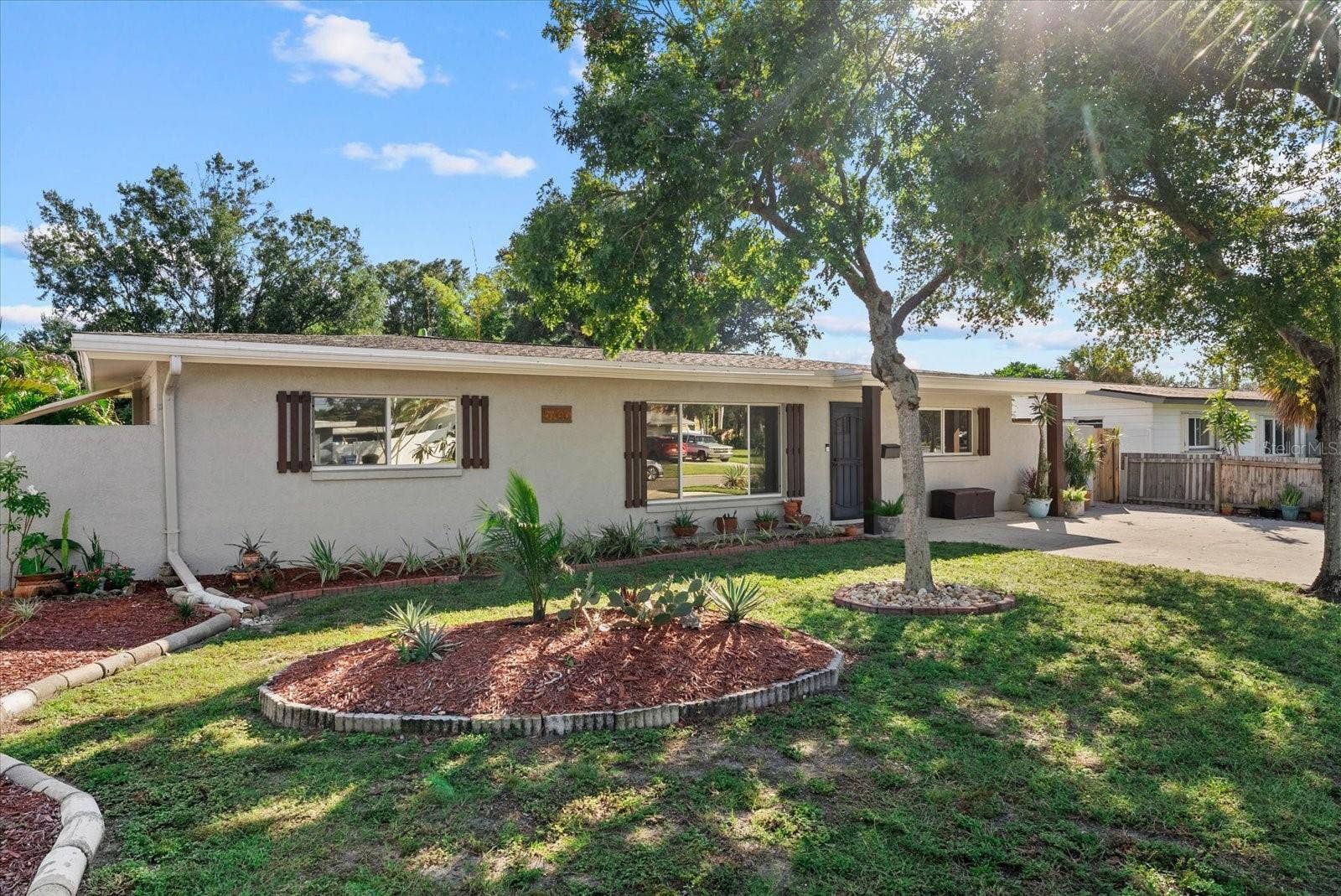 5766 37TH AVENUE N, St Petersburg, FL 33710 5766 37TH AVENUE N, St Petersburg, FL 33710
