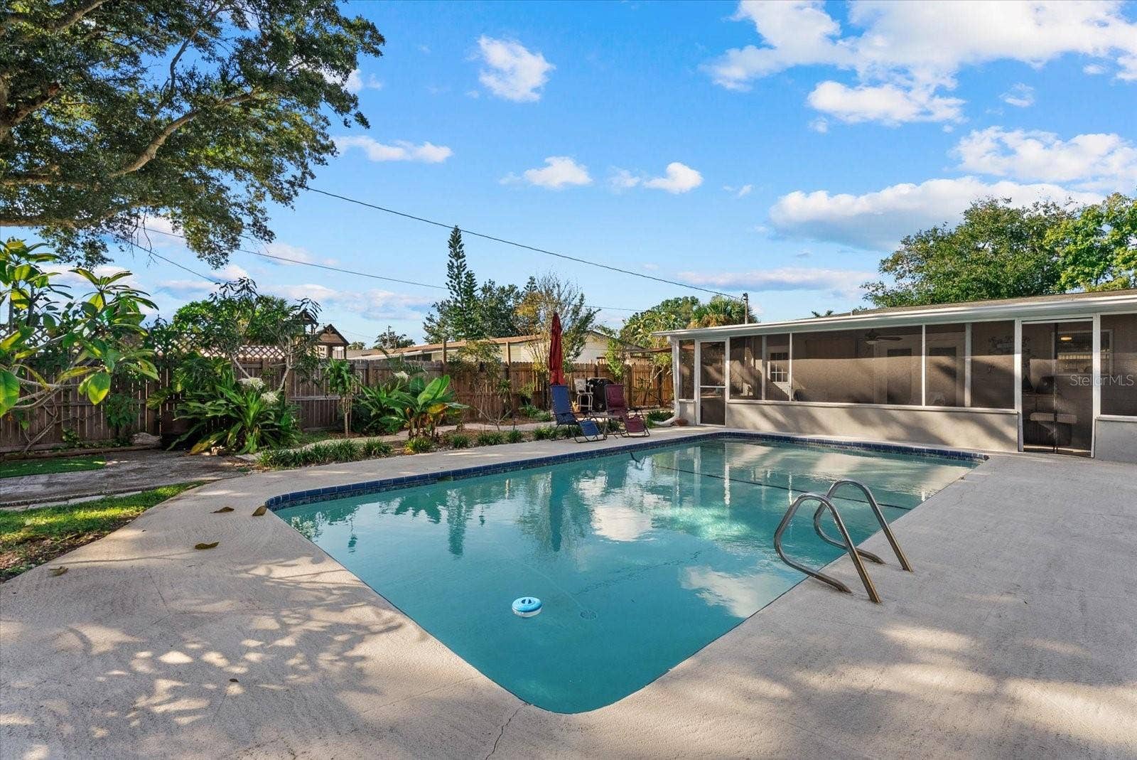 5766 37TH AVENUE N, St Petersburg, FL 33710 5766 37TH AVENUE N, St Petersburg, FL 33710