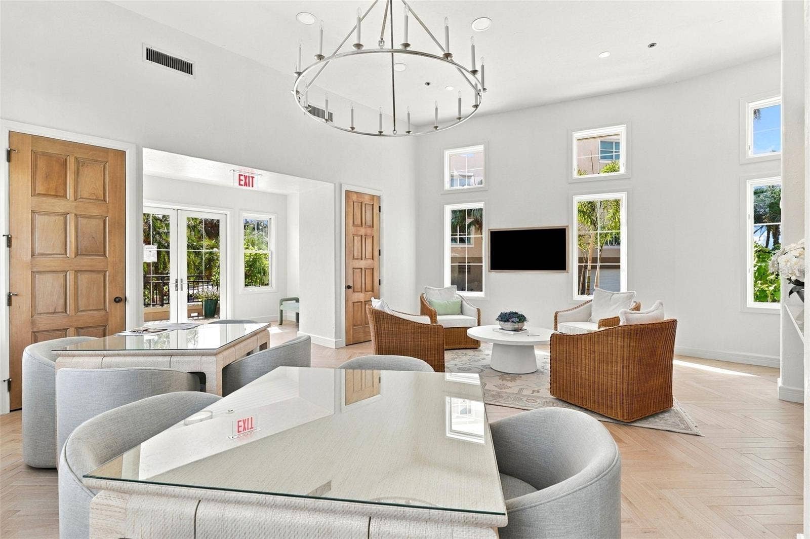 2185 GULF OF MEXICO DRIVE, #243, Longboat Key, FL 34228 Community Center