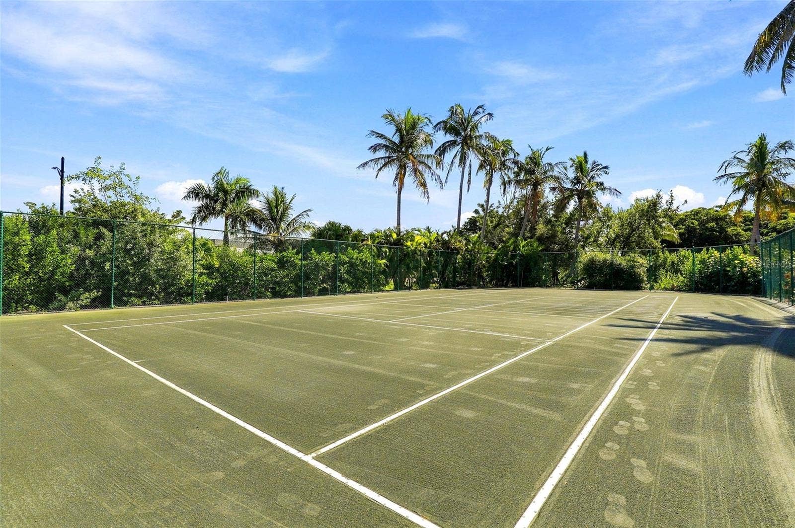 2185 GULF OF MEXICO DRIVE, #243, Longboat Key, FL 34228 Community Tennis Courts