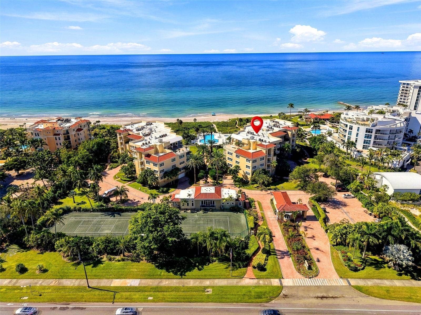 2185 GULF OF MEXICO DRIVE, #243, Longboat Key, FL 34228 Villa di Lancia is an exclusive community of 38 residences ideally situated near World class golf, marinas, restaurants and shopping.