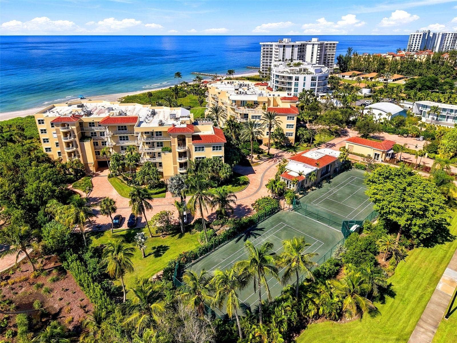 2185 GULF OF MEXICO DRIVE, #243, Longboat Key, FL 34228 Amenity rich, location, direct access to the beach.