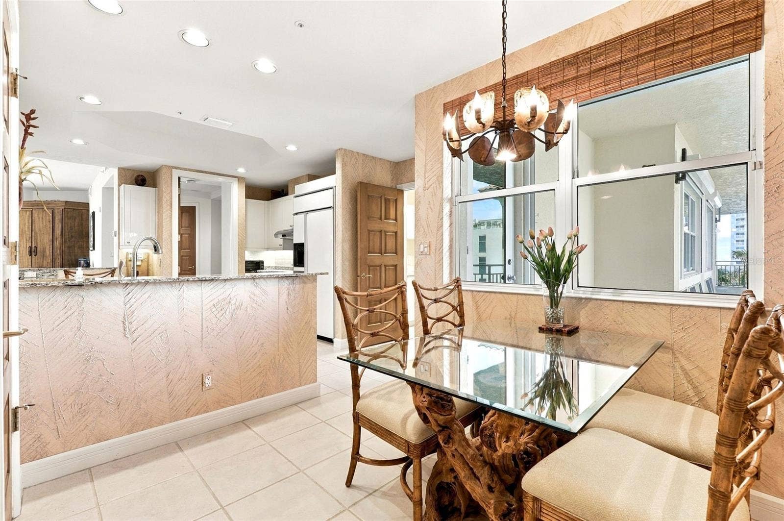2185 GULF OF MEXICO DRIVE, #243, Longboat Key, FL 34228 Breakfast nook with large picture window.