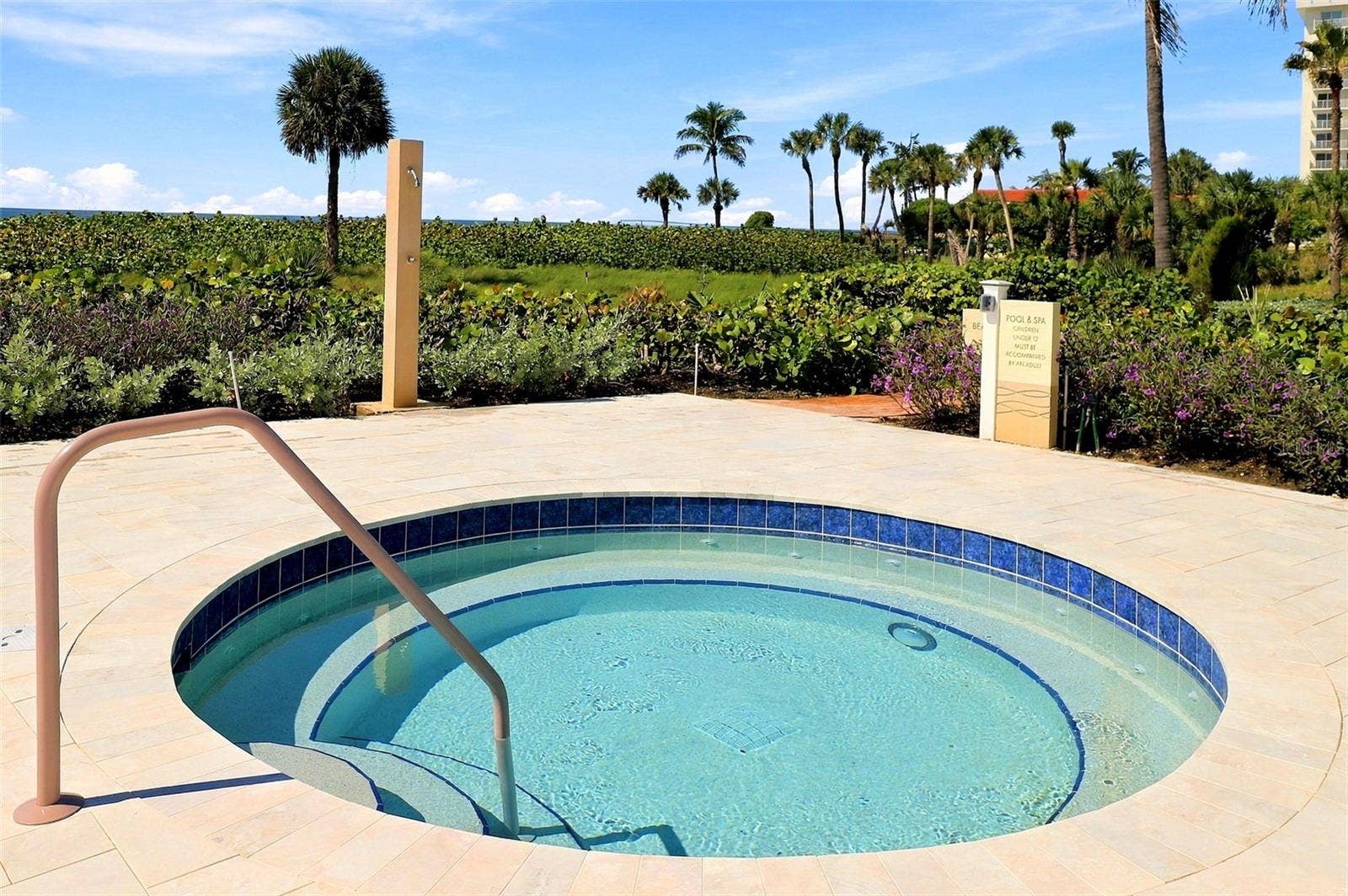 2185 GULF OF MEXICO DRIVE, #243, Longboat Key, FL 34228 Community Hot Tub