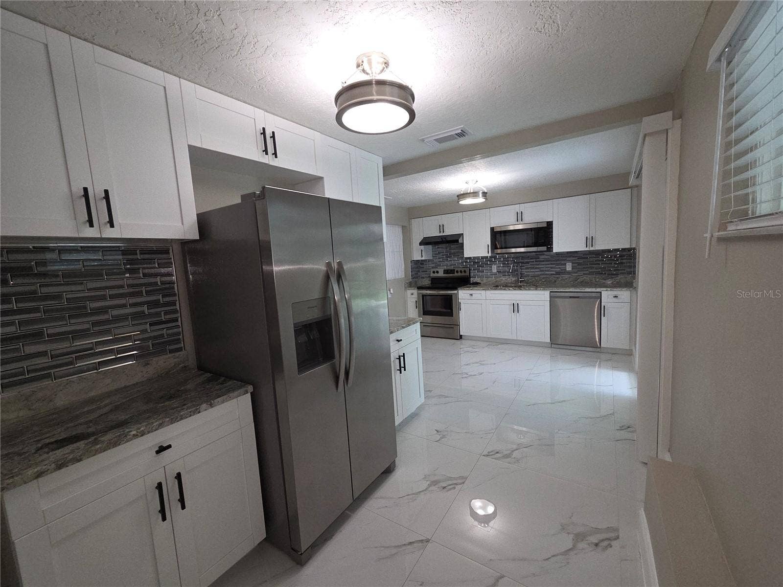 3129 BALDWIN AVENUE, Sarasota, FL 34232 3129 BALDWIN AVENUE, Sarasota, FL 34232