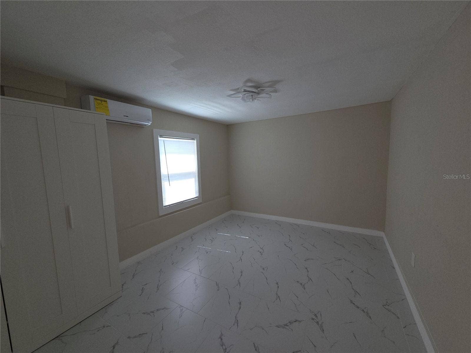 3129 BALDWIN AVENUE, Sarasota, FL 34232 3129 BALDWIN AVENUE, Sarasota, FL 34232