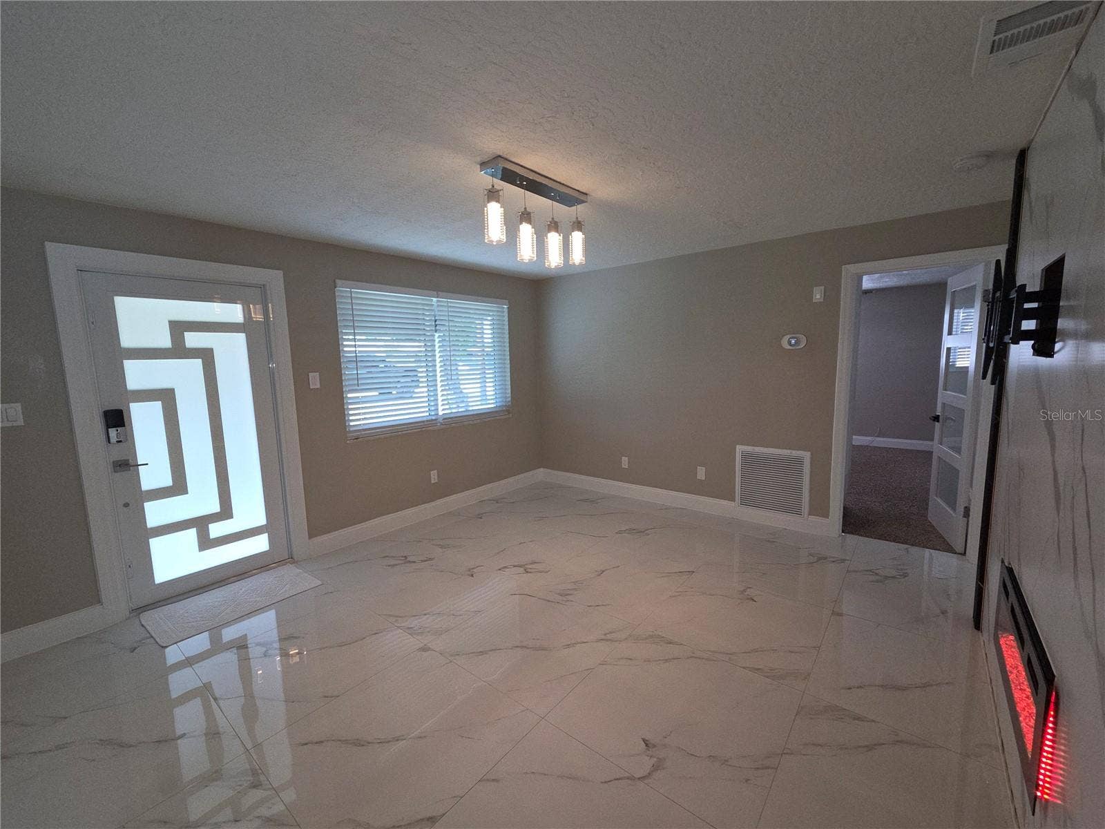 3129 BALDWIN AVENUE, Sarasota, FL 34232 3129 BALDWIN AVENUE, Sarasota, FL 34232