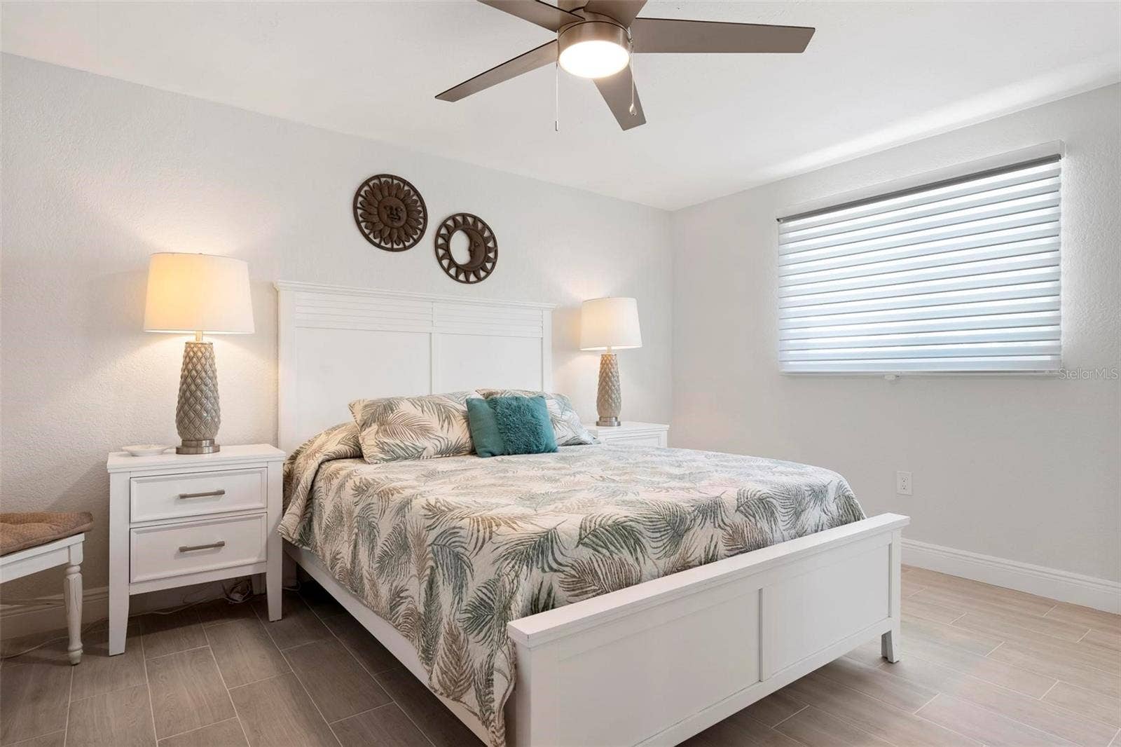 504 69TH STREET, Holmes Beach, FL 34217 Primary bedroom with ensuite bath