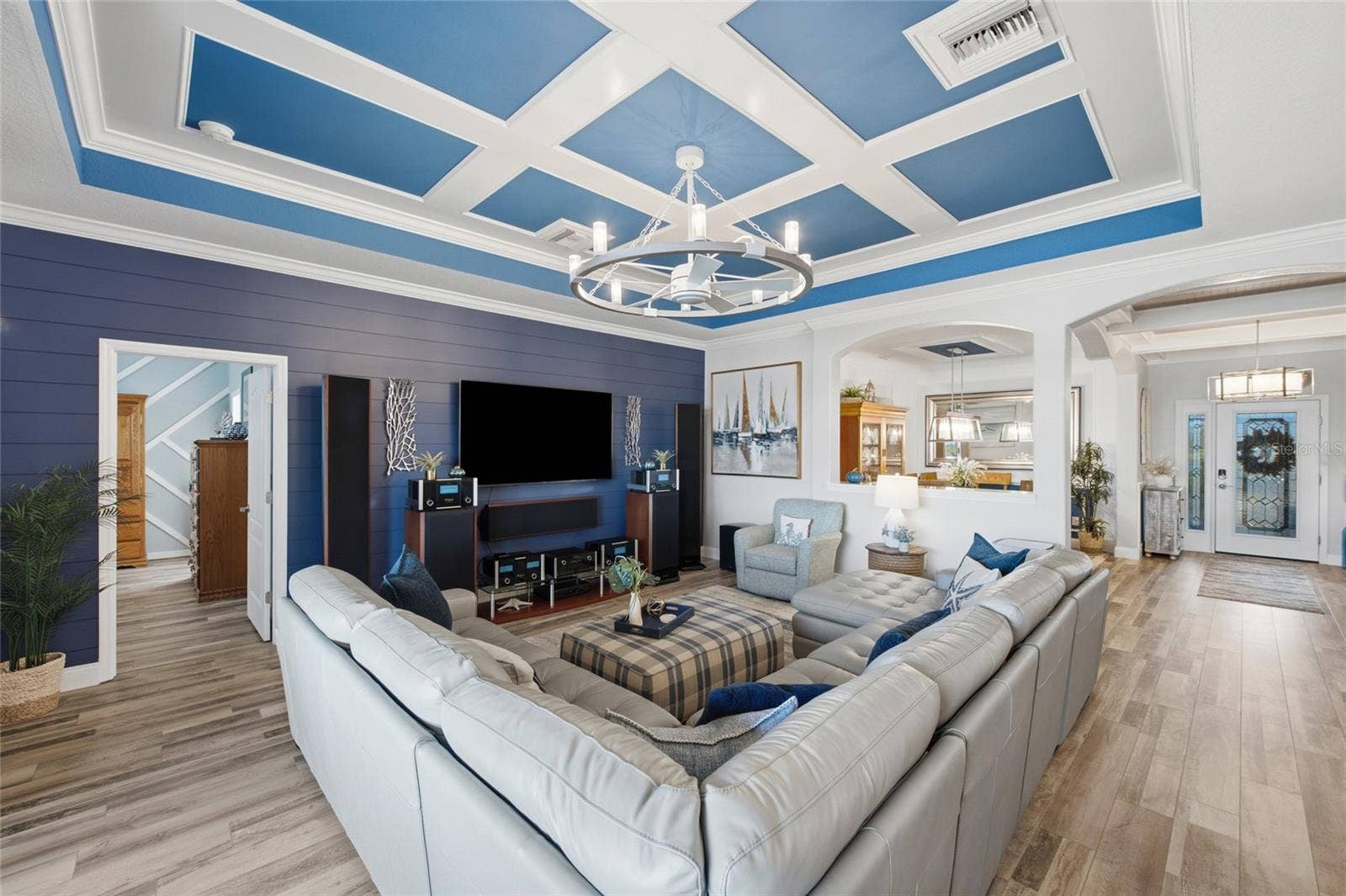 6726 ROOKERY LAKE DRIVE, Bradenton, FL 34212 Living Room