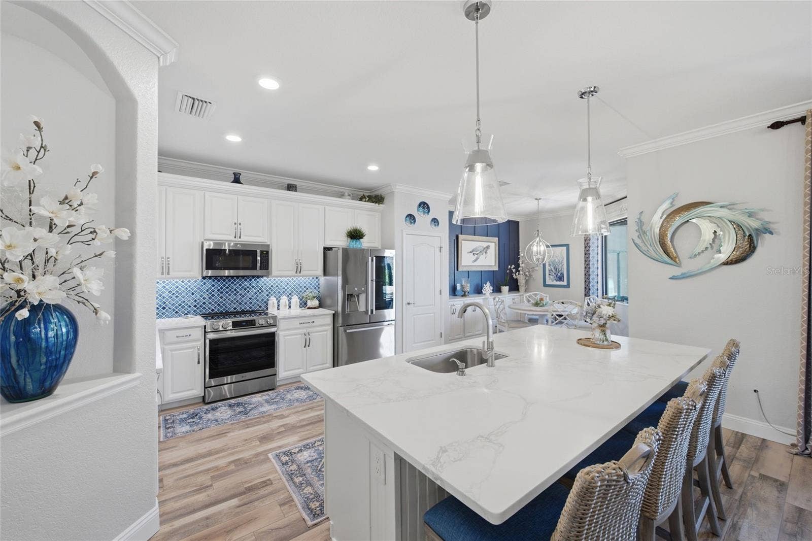 6726 ROOKERY LAKE DRIVE, Bradenton, FL 34212 Kitchen with Quartz Countertops