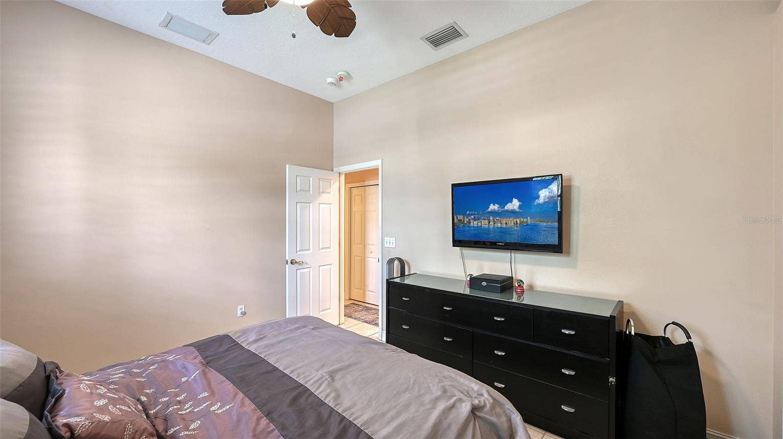 3974 SERENITY CIRCLE, Sarasota, FL 34235 3974 SERENITY CIRCLE, Sarasota, FL 34235