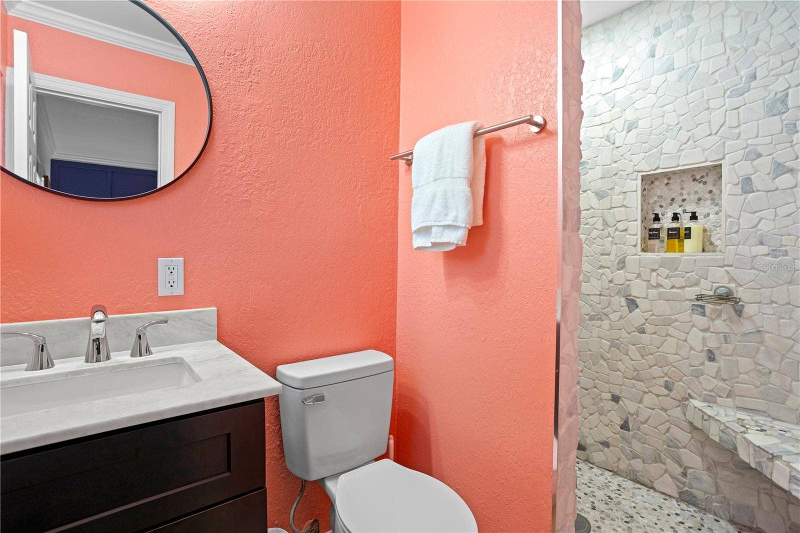 5419 1ST AVENUE W, Bradenton, FL 34209 5419 1ST AVENUE W, Bradenton, FL 34209