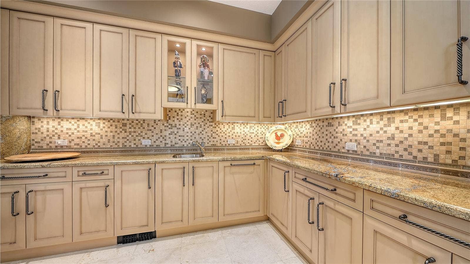 2050 BENJAMIN FRANKLIN DRIVE, #PH1102, Sarasota, FL 34236