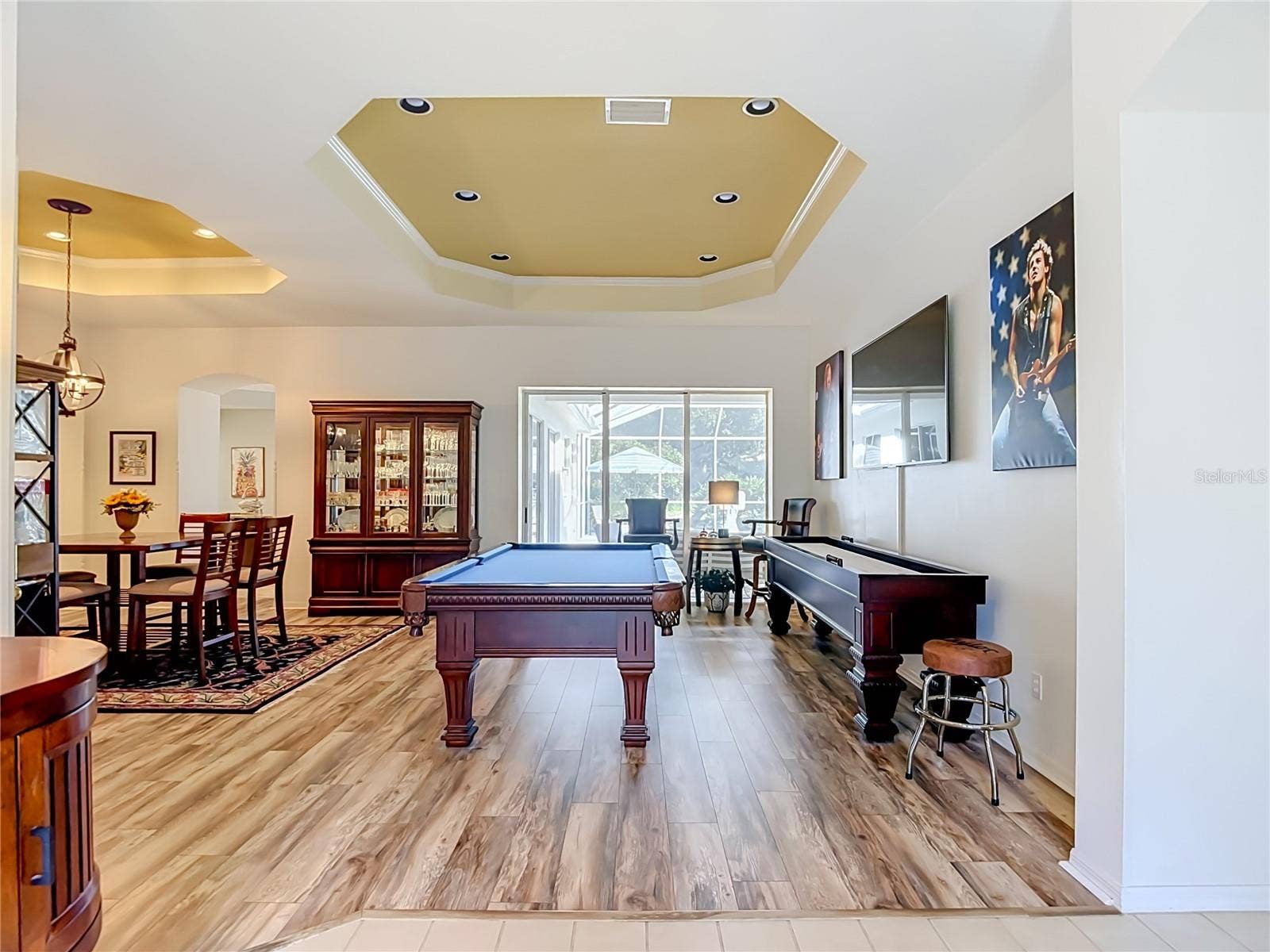8704 BROADGREEN COURT, Tampa, FL 33647