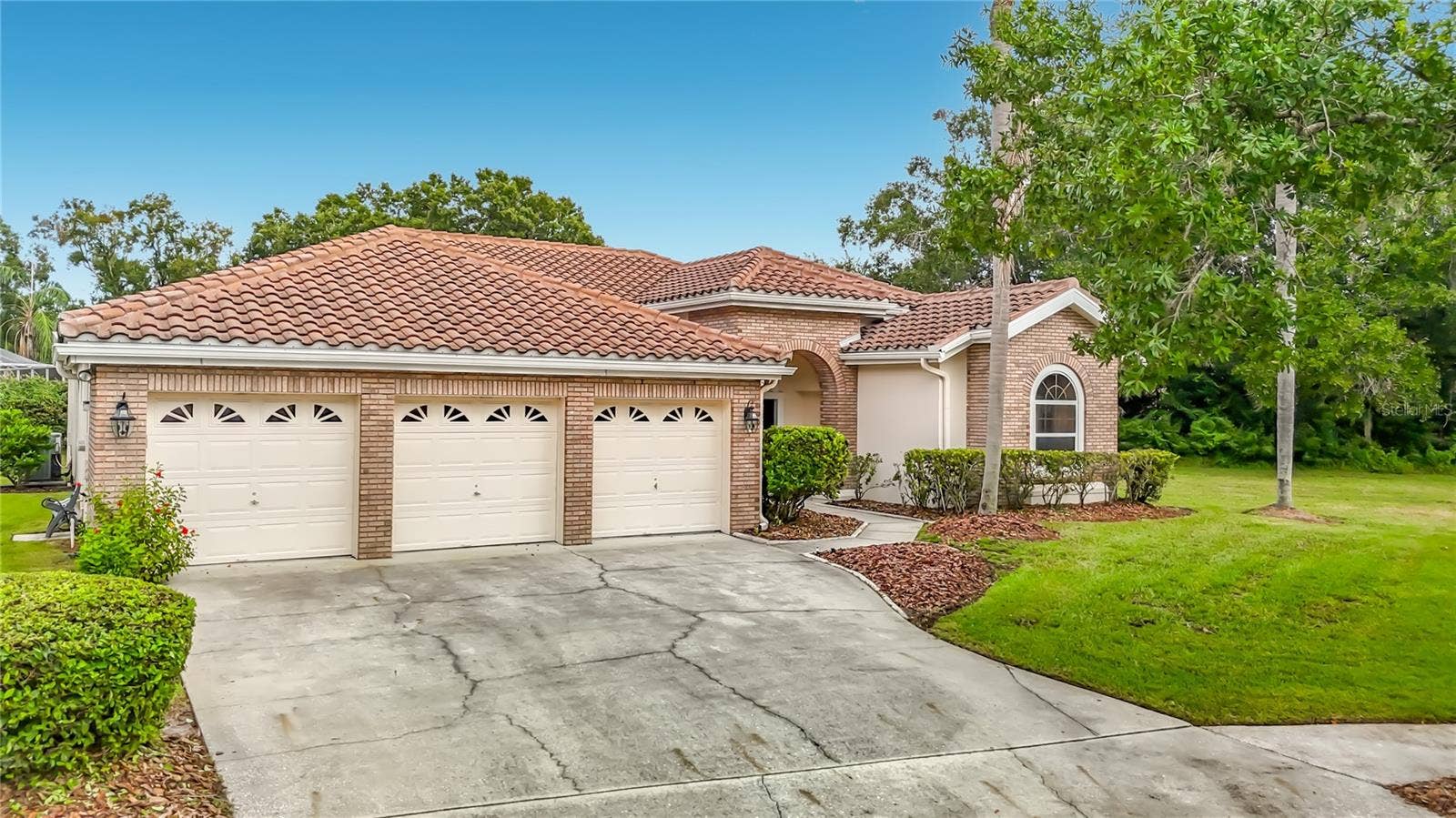 8704 BROADGREEN COURT, Tampa, FL 33647