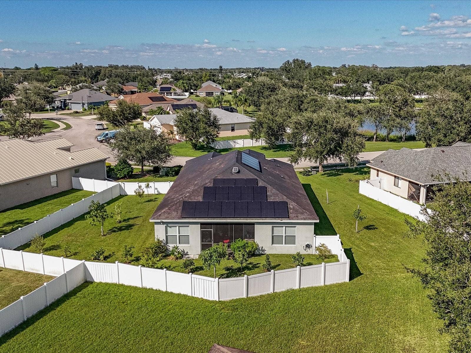 2811 46TH STREET E, Palmetto, FL 34221 2811 46TH STREET E, Palmetto, FL 34221