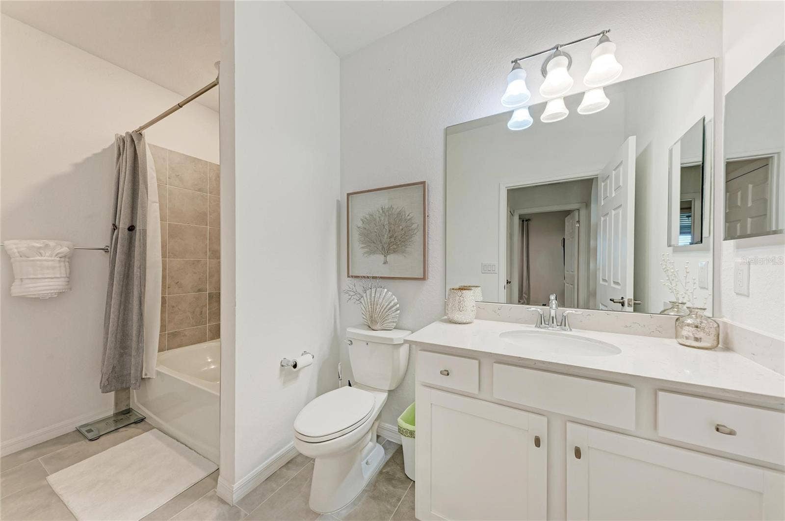 18114 GAWTHROP DRIVE, #404, Bradenton, FL 34211