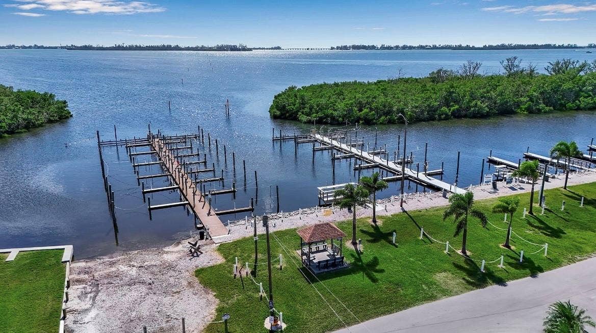 10315 CORTEZ RD W, #8-5TH 5TH STREET, Bradenton, FL 34210 10315 CORTEZ RD W, #8-5TH 5TH STREET, Bradenton, FL 34210