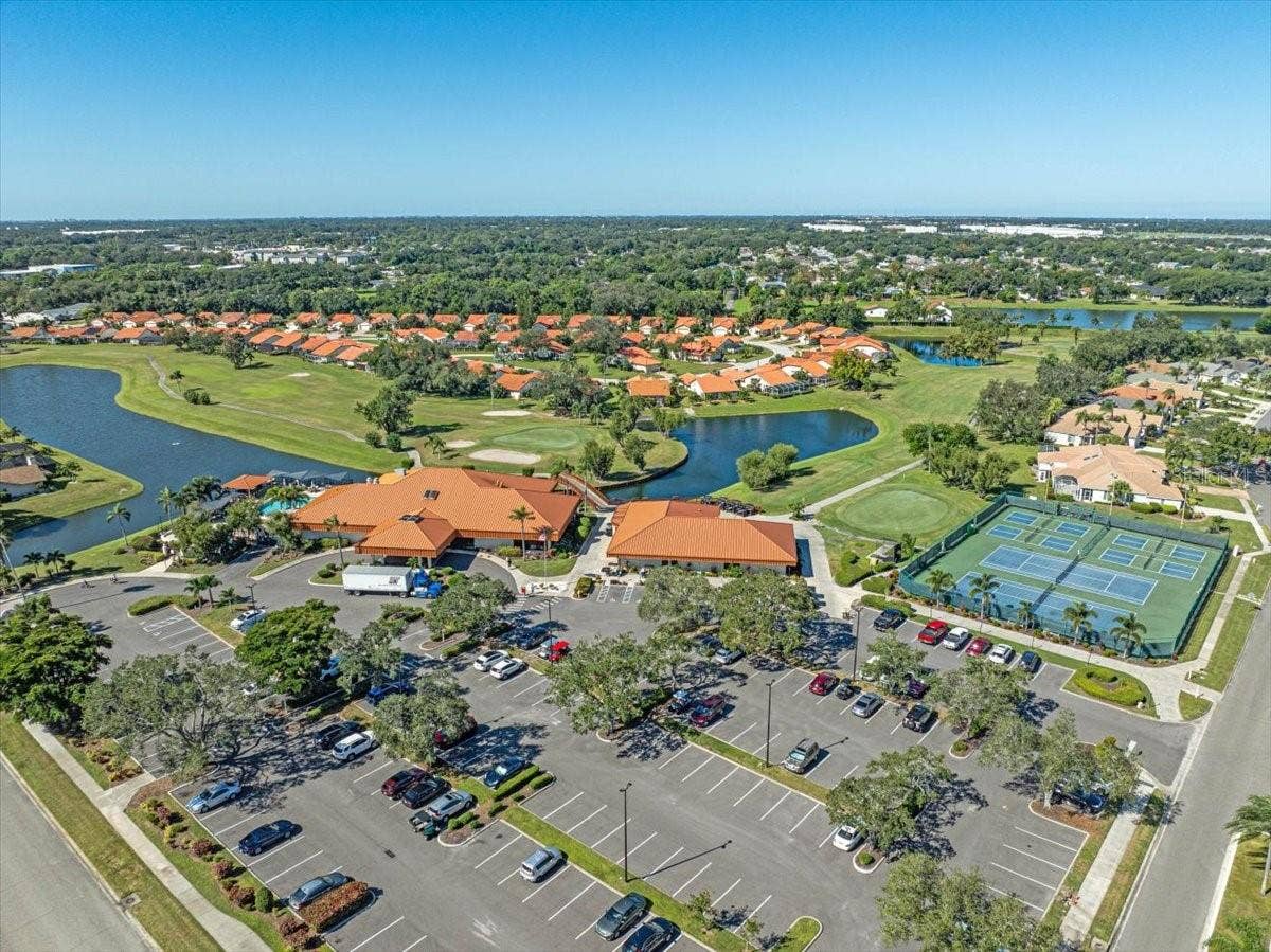 4214 CADDIE DRIVE E, #204, Bradenton, FL 34203 4214 CADDIE DRIVE E, #204, Bradenton, FL 34203
